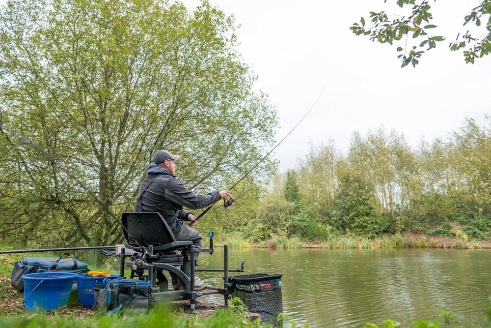 Match & Coarse Preston Inception 360 Seat Unit