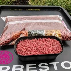 Willy Worms Red Pinkies Live Bait